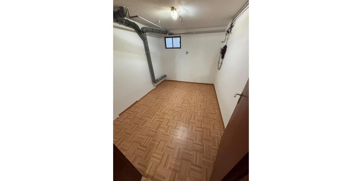 Reihenhaus Nürnberg Holzheim - 6 Zimmer, 120 m&sup2;, 1.700&euro; | Angebot:26048184