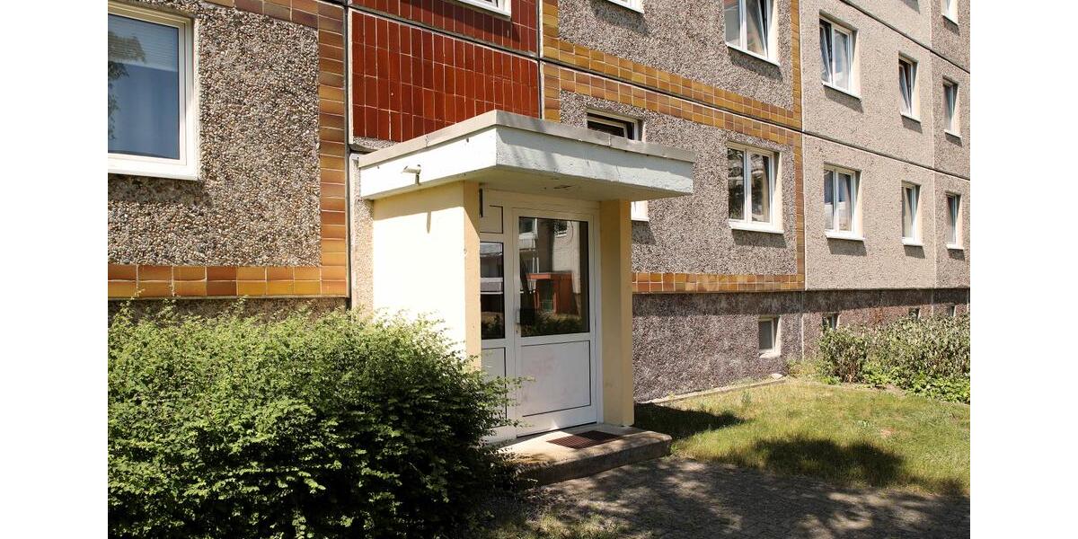Etagenwohnung Neubrandenburg Datzeberg - 4 Zimmer, 75 m&sup2;, 319&euro; | Angebot:25977052