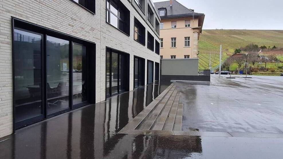 Moderne Büros mit großzügigen Fensterfronten - provisionsfrei & flexibel - All-in-Miete