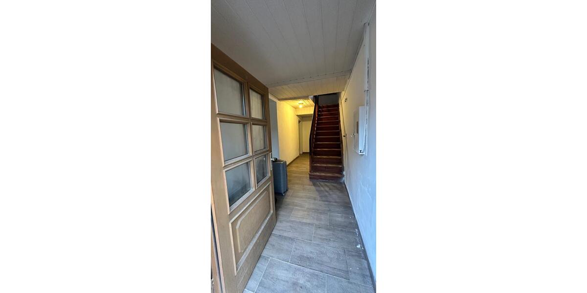 Ich vermiete ein schönes Haus in 99707 Kyffhäuserland. 6 zimmer