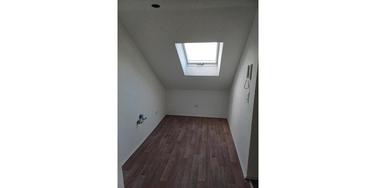 Dachgeschoßwohnung Giengen an der Brenz - 3 Zimmer, 65 m&sup2;, 850&euro; | Angebot:26493416