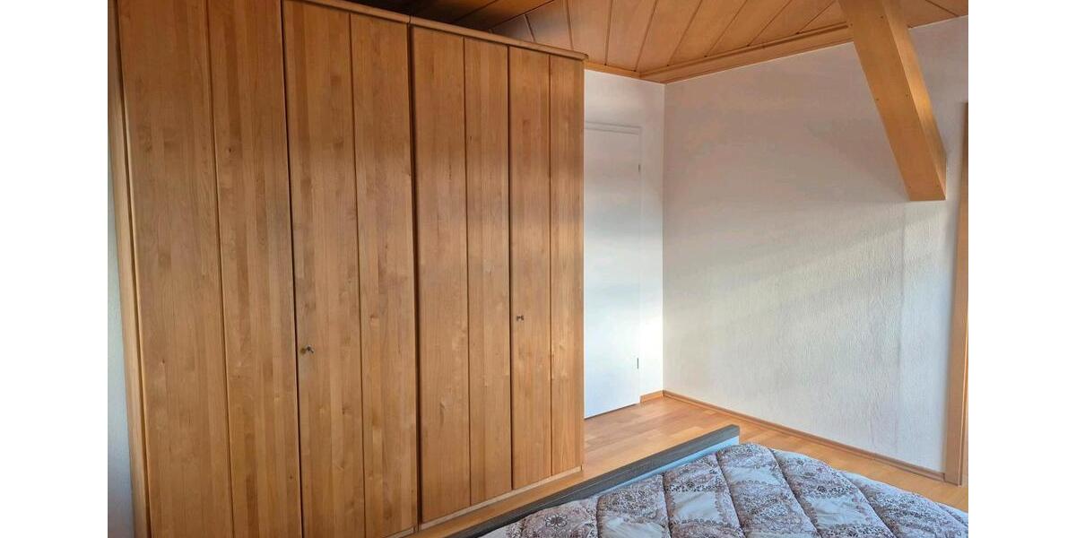 Dachgeschoßwohnung Wetter (Hessen) - 2 Zimmer, 50 m&sup2;, 700&euro; | Angebot:26272068