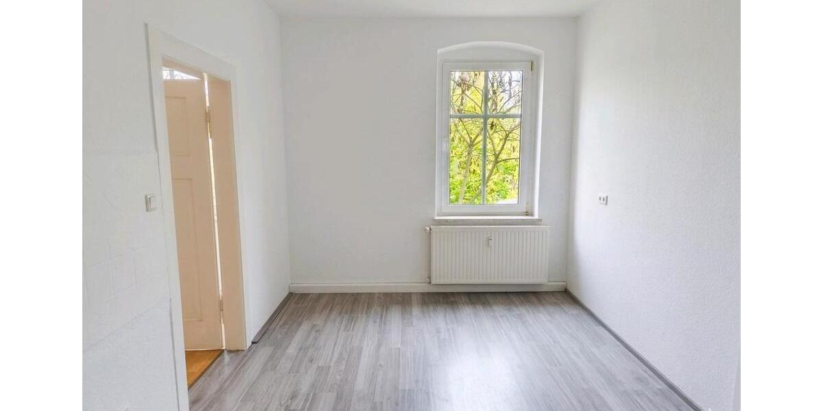 Erdgeschoßwohnung Burkhardtsdorf - 2 Zimmer, 63 m&sup2;, 315&euro; | Angebot:26631303