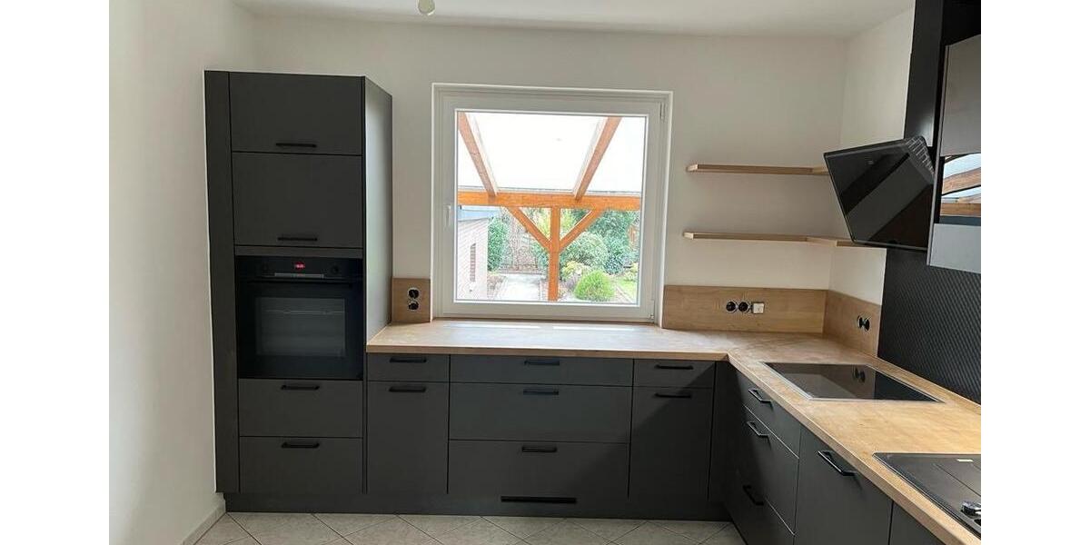 Erdgeschoßwohnung Bröckel - 4 Zimmer, 135 m&sup2;, 1.200&euro; | Angebot:24749760