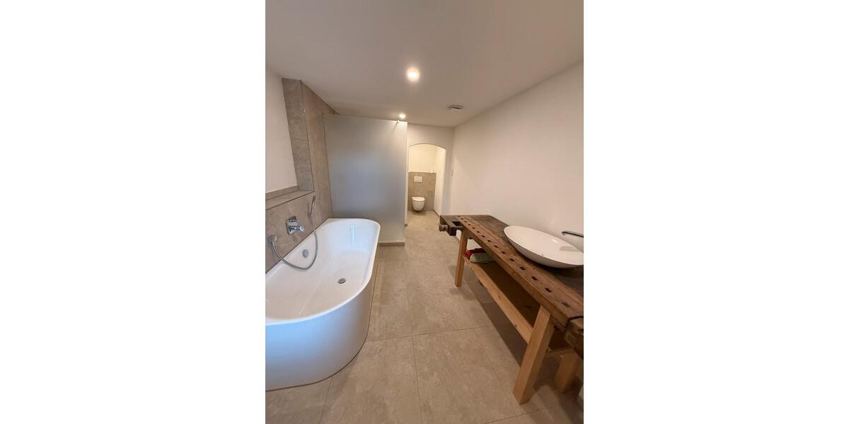 Bauernhaus, Landhaus Dorfen - 6 Zimmer, 210 m&sup2;, 3.500&euro; | Angebot:26278683