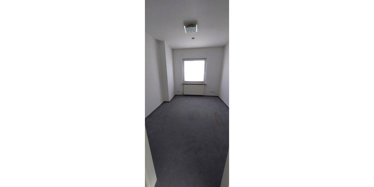 Dachgeschoßwohnung Celle - 5 Zimmer, 125 m&sup2;, 1.000&euro; | Angebot:26634957