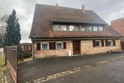 Haus Nürnberg Gibitzenhof - 8 Zimmer, 250 m&sup2;, 2.500&euro; | Angebot:25233646