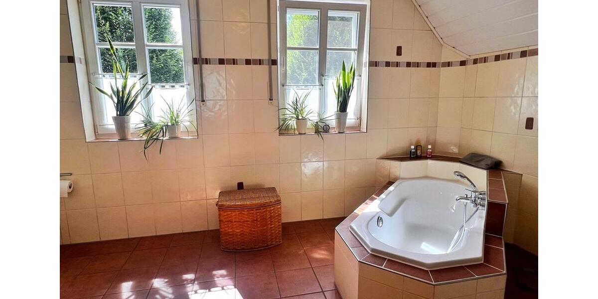 Exklusives Mietobjekt mit großzügiger Wohn- und Grundstücksfläche! 10 zimmer