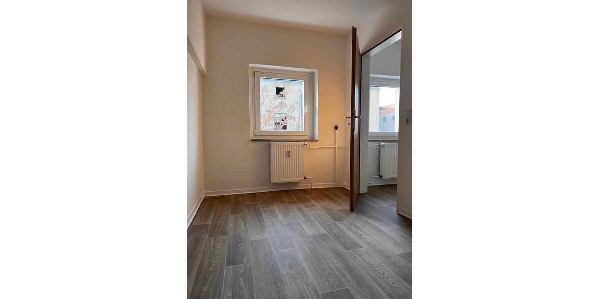 Dachgeschoßwohnung Magdeburg Neue Neustadt - 2 Zimmer, 48 m&sup2;, 330&euro; | Angebot:26446336