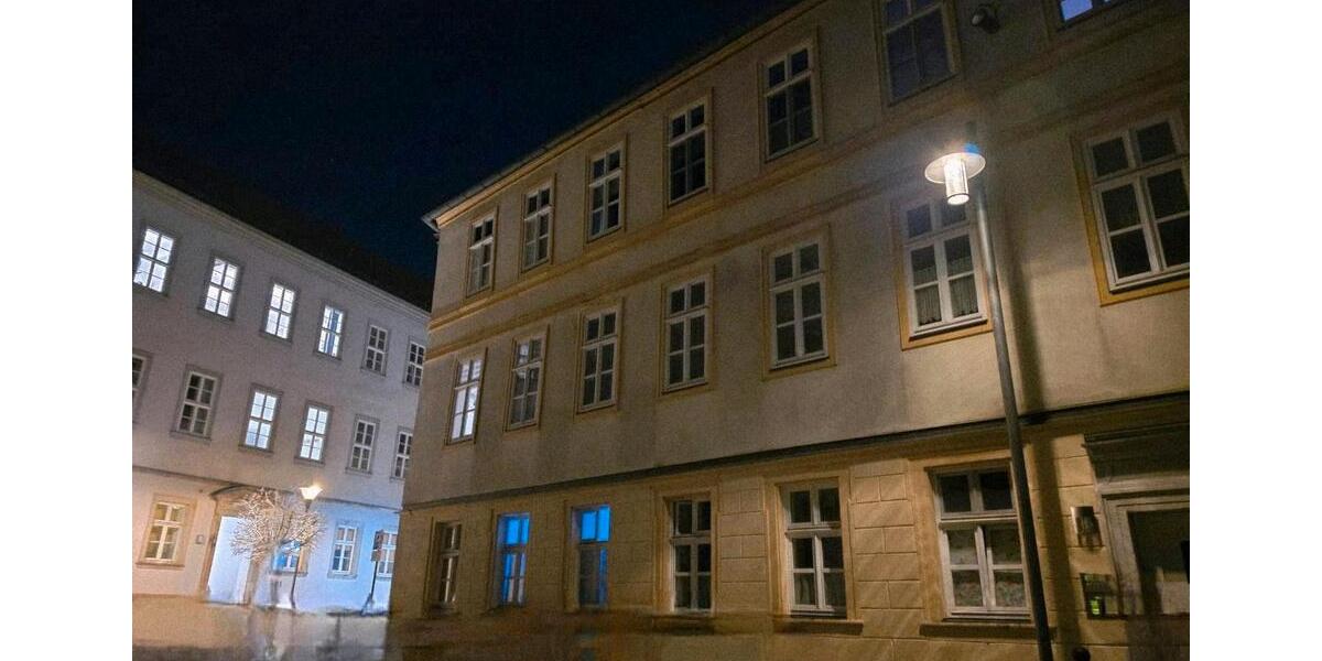 Erdgeschoßwohnung Hildburghausen - 3 Zimmer, 94 m&sup2;, 820&euro; | Angebot:25990379