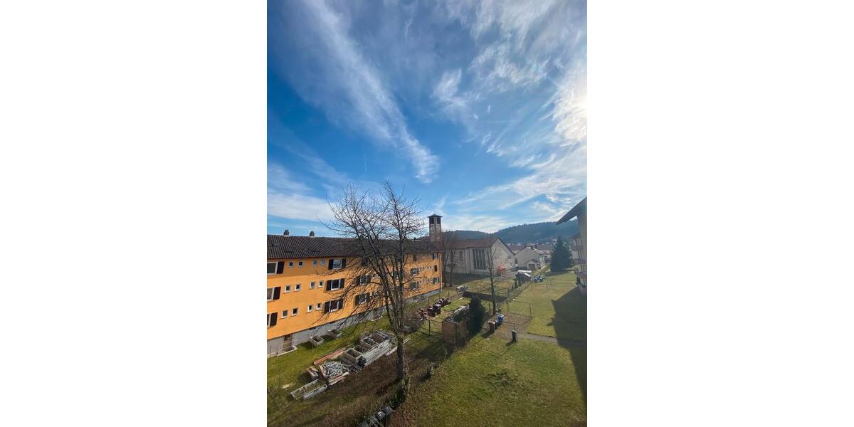 Schön geschnittene 4 Zimmer Wohnung mit Balkon zimmer