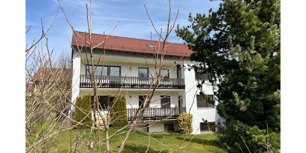 Etagenwohnung Kumhausen - 4 Zimmer, 107 m&sup2;, 1.050&euro; | Angebot:27024389