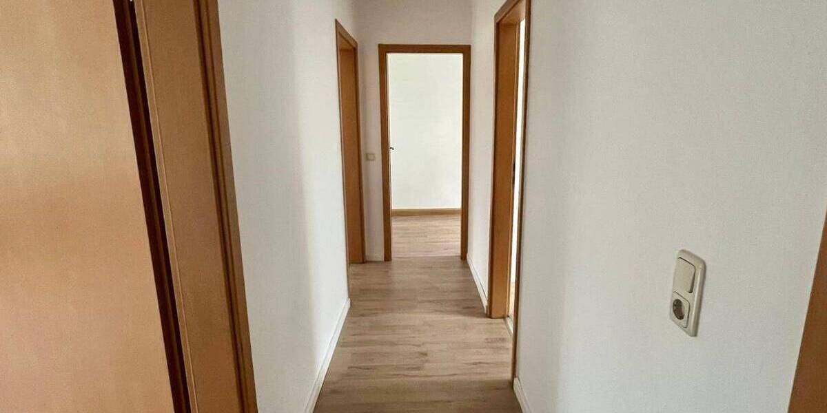 Etagenwohnung Rochlitz - 3 Zimmer, 58 m&sup2;, 300&euro; | Angebot:26657454