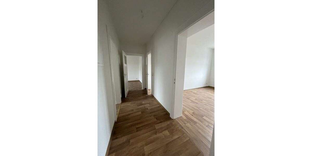 Etagenwohnung Oschatz Altoschatz - 3 Zimmer, 70 m&sup2;, 430&euro; | Angebot:26461748