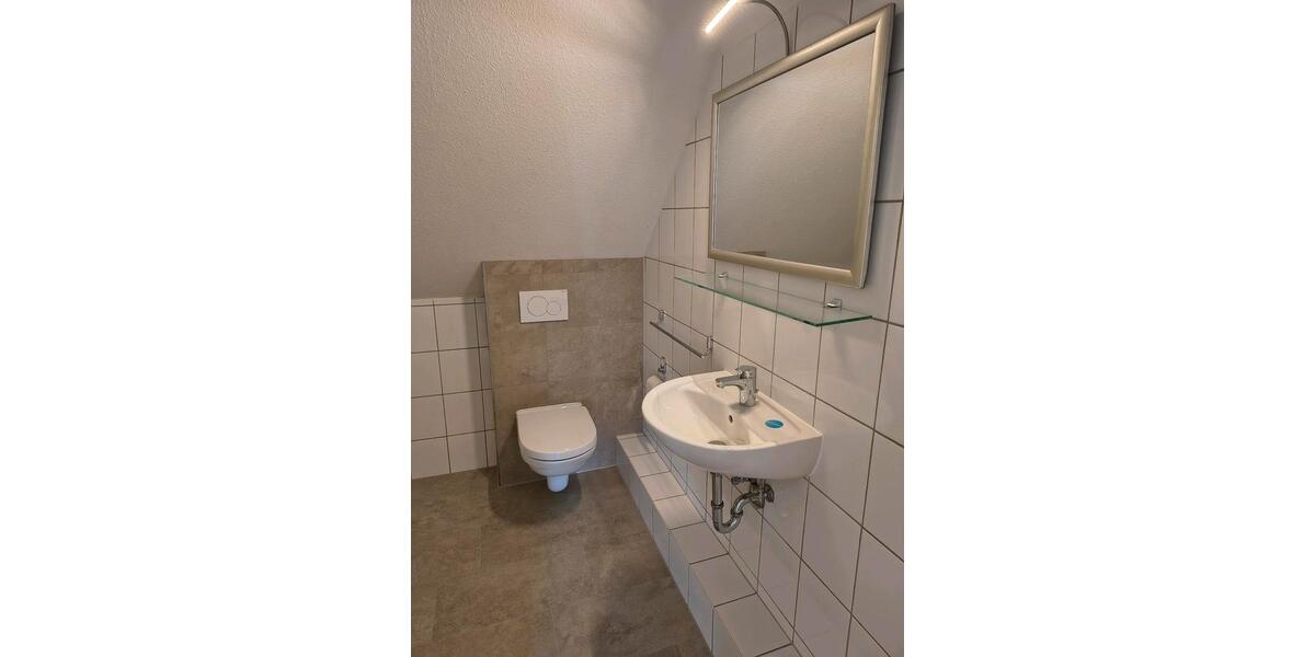 Dachgeschoßwohnung Schleswig - 2 Zimmer, 16 m&sup2;, 800&euro; | Angebot:26652139