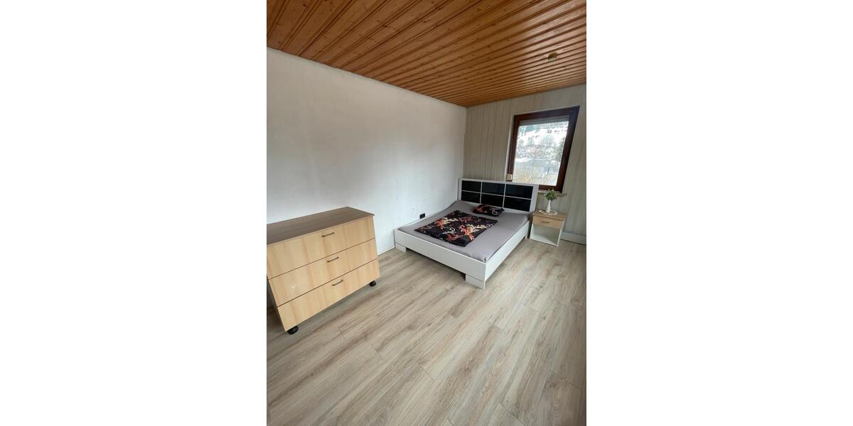 Wohnen auf Zeit Albstadt Gemarkung Onstmettingen - 3 Zimmer, 70 m&sup2;, 395&euro; | Angebot:25937050