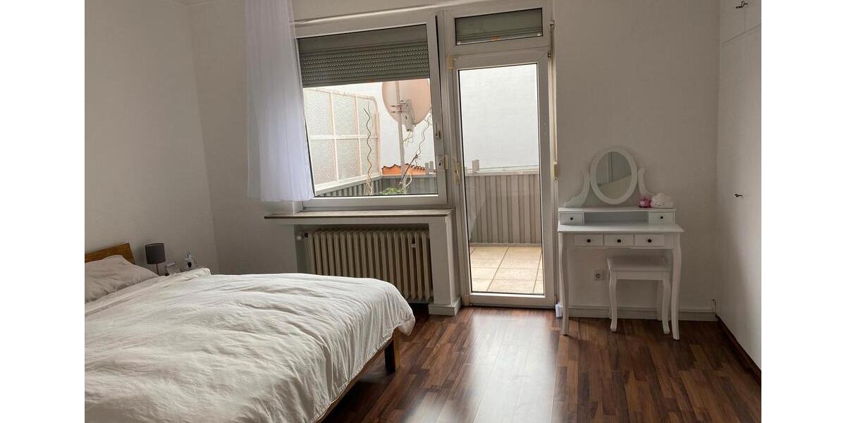 Etagenwohnung Hildesheim - 4 Zimmer, 130 m&sup2;, 950&euro; | Angebot:26299503