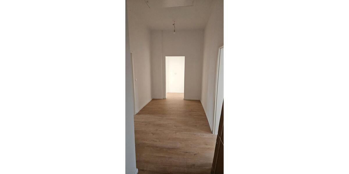 Etagenwohnung Niestetal - 4 Zimmer, 108 m&sup2;, 800&euro; | Angebot:26272961