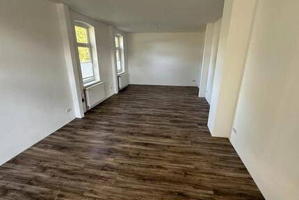 105 m² Wohnung 3 Zimmer + Küche + Bad + HWR in Neuenwalde zimmer