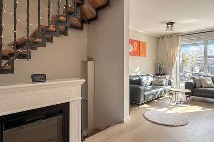 Haus Karlsfeld - 5.5 Zimmer, 140 m&sup2;, 3.500&euro; | Angebot:26019045