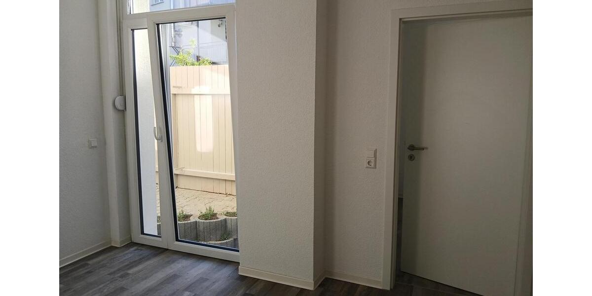 Erdgeschoßwohnung Winnenden - 4 Zimmer, 73 m&sup2;, 1.250&euro; | Angebot:26581556
