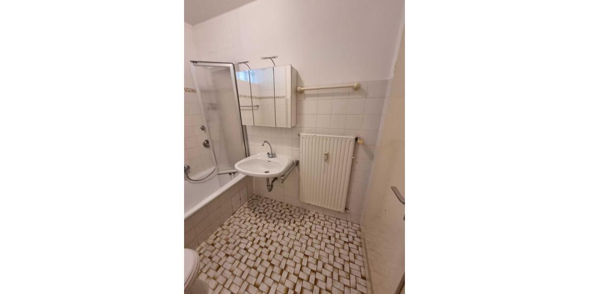 Etagenwohnung Bad Pyrmont - 2 Zimmer, 48 m&sup2;, 350&euro; | Angebot:26669449