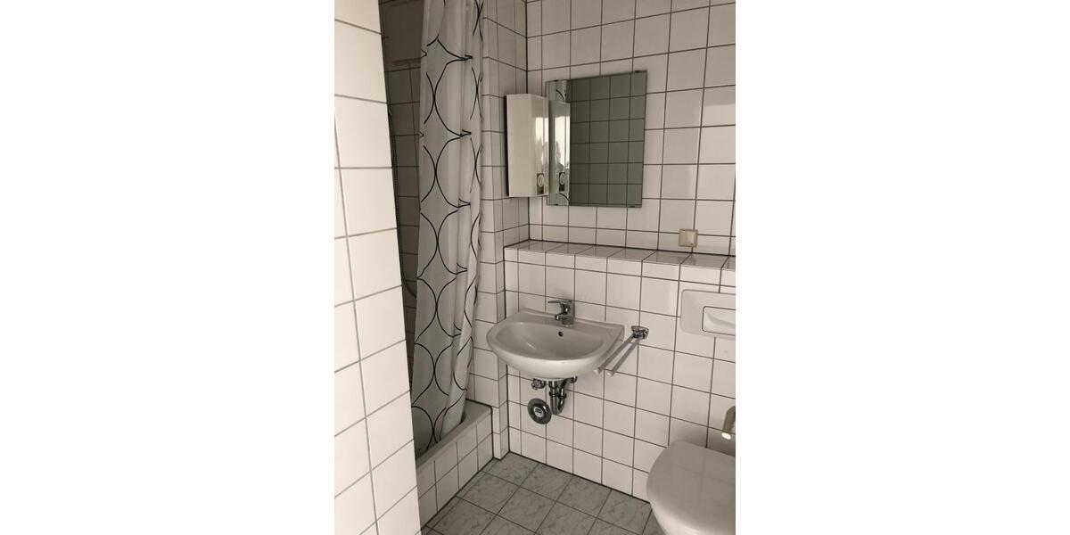 Etagenwohnung Mittweida - 1 Zimmer, 20 m&sup2;, 210&euro; | Angebot:24980599