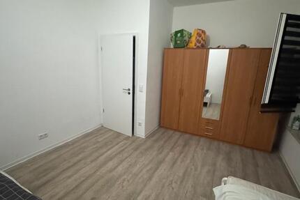WG-Zimmer in Gräfenhausen (Postplatz) – Neu saniert 4 zimmer