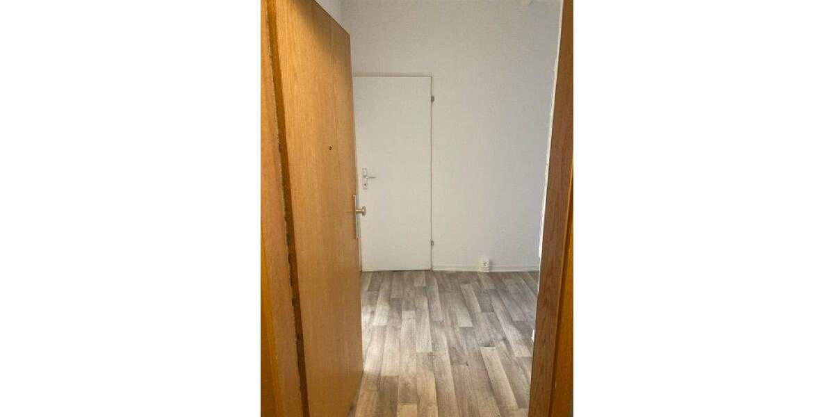 Etagenwohnung Neubrandenburg Oststadt - 2 Zimmer, 46 m&sup2;, 259&euro; | Angebot:23033916