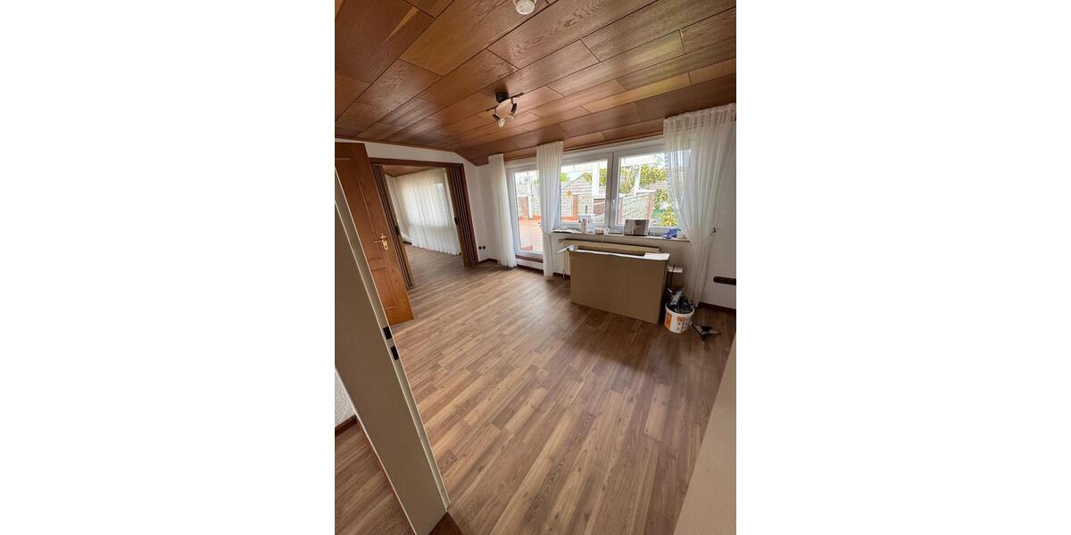 Dachgeschoßwohnung Delmenhorst Düsternort - 3 Zimmer, 109 m&sup2;, 1.000&euro; | Angebot:26522369