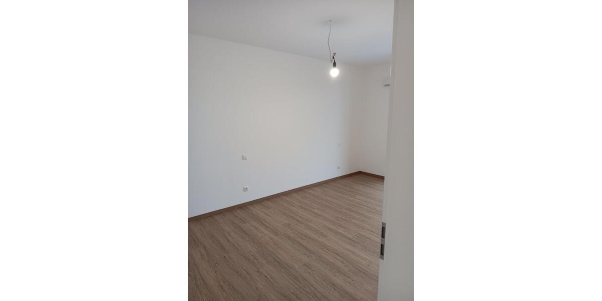 Etagenwohnung Vohenstrauß - 3 Zimmer, 93 m&sup2;, 950&euro; | Angebot:25941808
