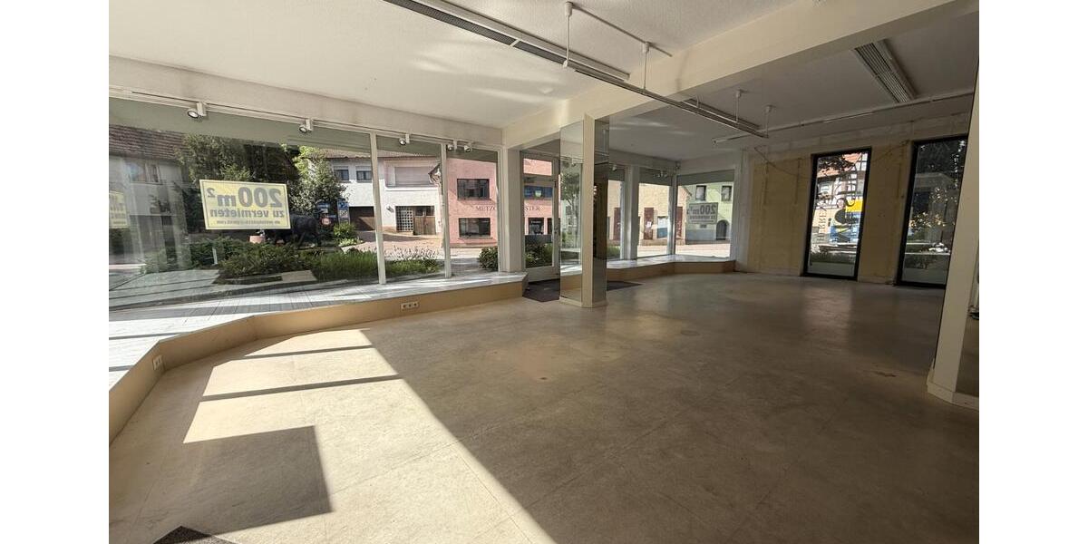 Gewerbeobjekt Hausach - 1.675&euro; | Angebot:26594677
