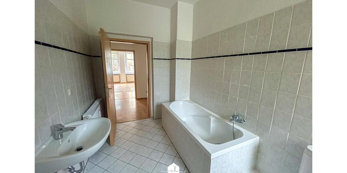 Erdgeschoßwohnung Gera - 2 Zimmer, 53 m&sup2;, 320&euro; | Angebot:24875478