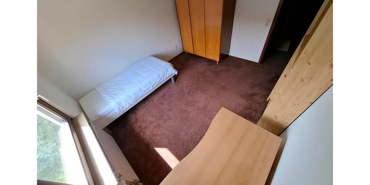 Wohnen auf Zeit Geldersheim - 2 Zimmer, 150 m&sup2;, 370&euro; | Angebot:26254281