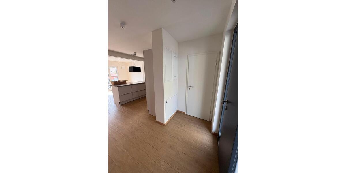 Etagenwohnung Knittlingen - 4 Zimmer, 100 m&sup2;, 1.400&euro; | Angebot:26048812