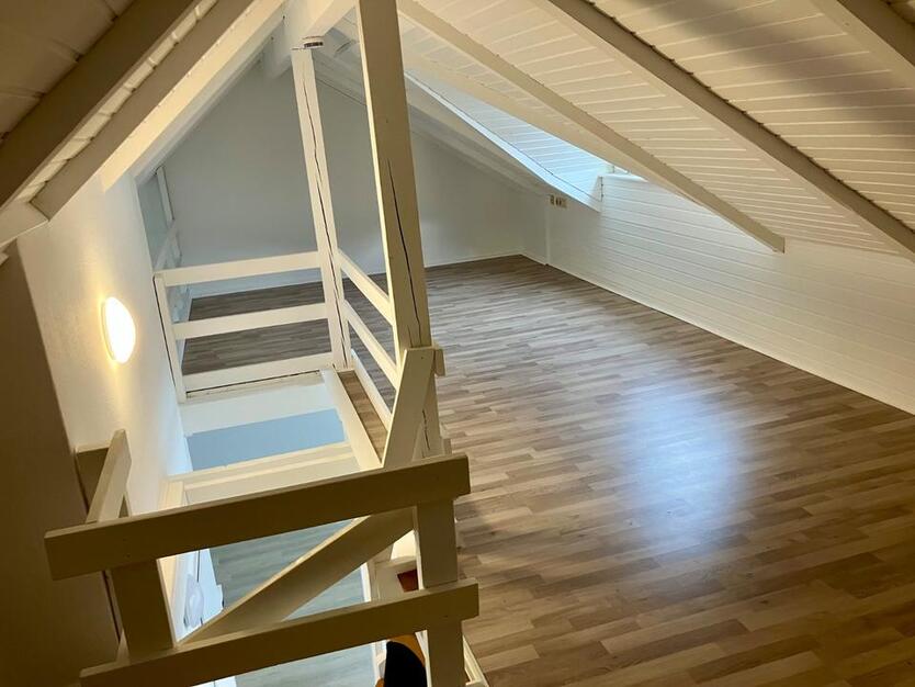 Fußgänger-Zone-Moderne 1,5-Zi.-Maisonette-Wohng.- großer Dachtera