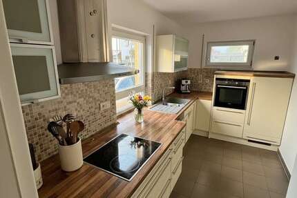 Haus Baiersdorf - 5 Zimmer, 112 m&sup2;, 1.600&euro; | Angebot:27031135