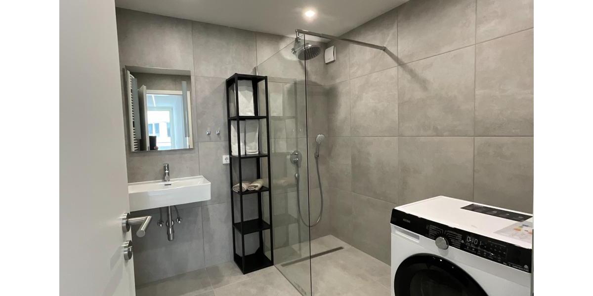 Wohnen auf Zeit Sindelfingen - 4 Zimmer, 100 m&sup2;, 2.550&euro; | Angebot:26444388