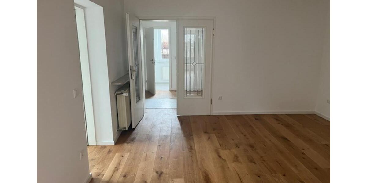 Erdgeschoßwohnung München Aubing-Lochhausen-Langwied - 5 Zimmer, 160 m&sup2;, 2.900&euro; | Angebot:25102130
