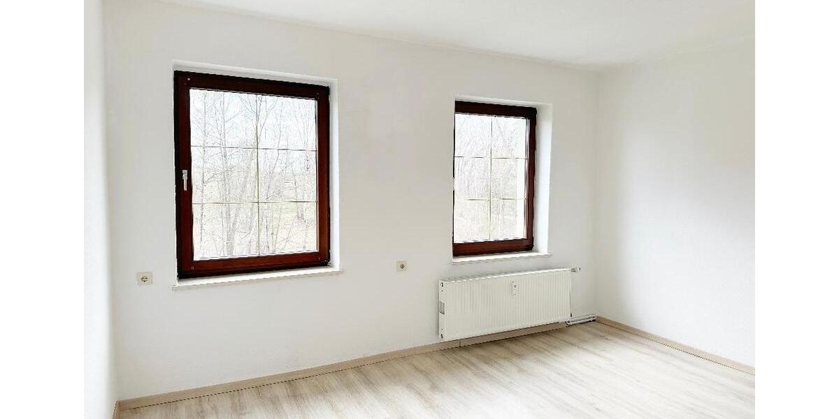 Etagenwohnung Nünchritz - 3 Zimmer, 62 m&sup2;, 320&euro; | Angebot:25979090
