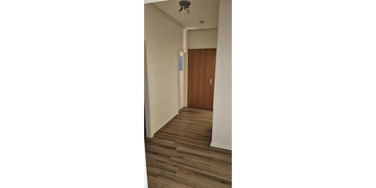 Etagenwohnung Neubrandenburg Datzeberg - 4 Zimmer, 73 m&sup2;, 653&euro; | Angebot:25717399