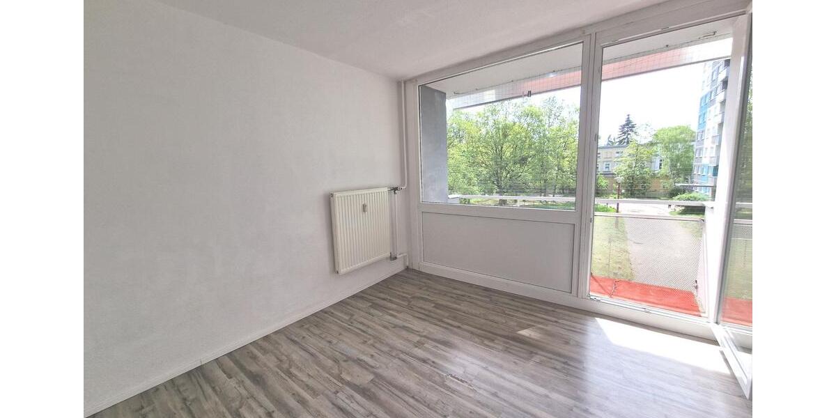 Etagenwohnung Gera - 4 Zimmer, 70 m&sup2;, 385&euro; | Angebot:26619936