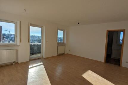 Zentrale 4-Zimmer-Wohnung mit Balkon in Leipheim zimmer