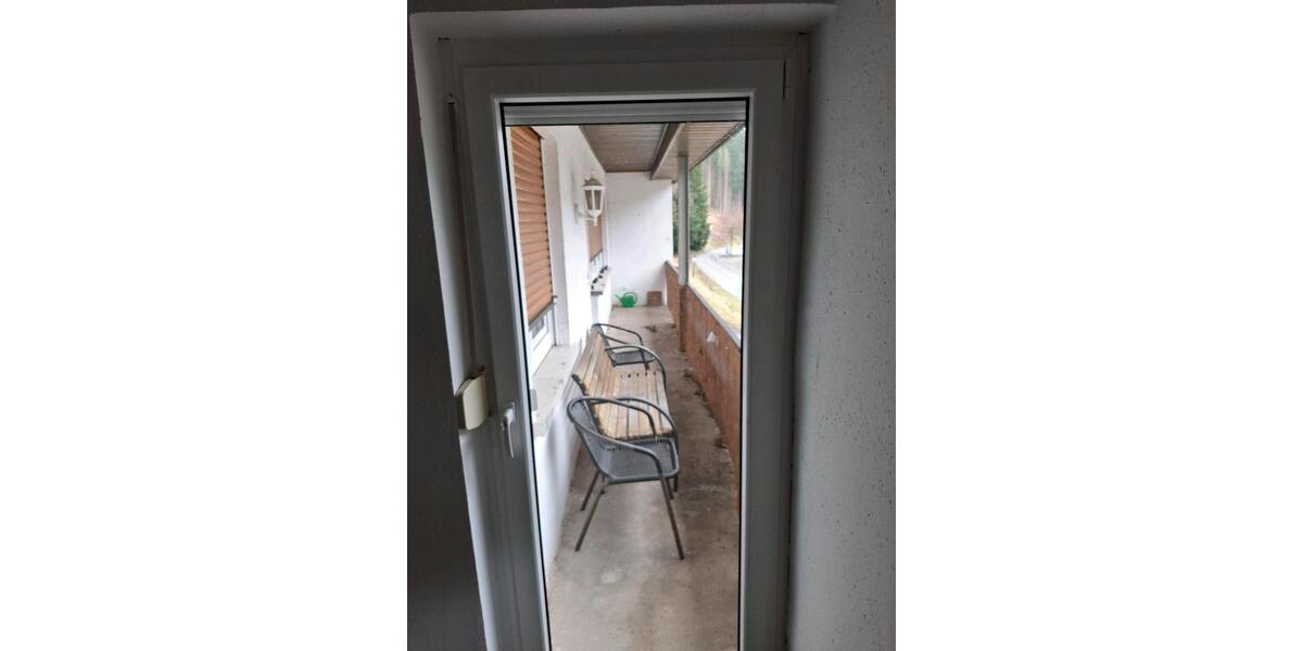 Etagenwohnung Wilhelmsthal - 3 Zimmer, 87 m&sup2;, 800&euro; | Angebot:25711925