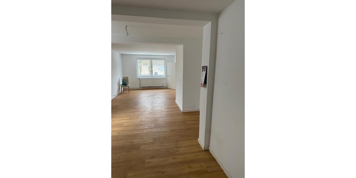 Erdgeschoßwohnung Nauen - 5 Zimmer, 108 m&sup2;, 989&euro; | Angebot:24943907