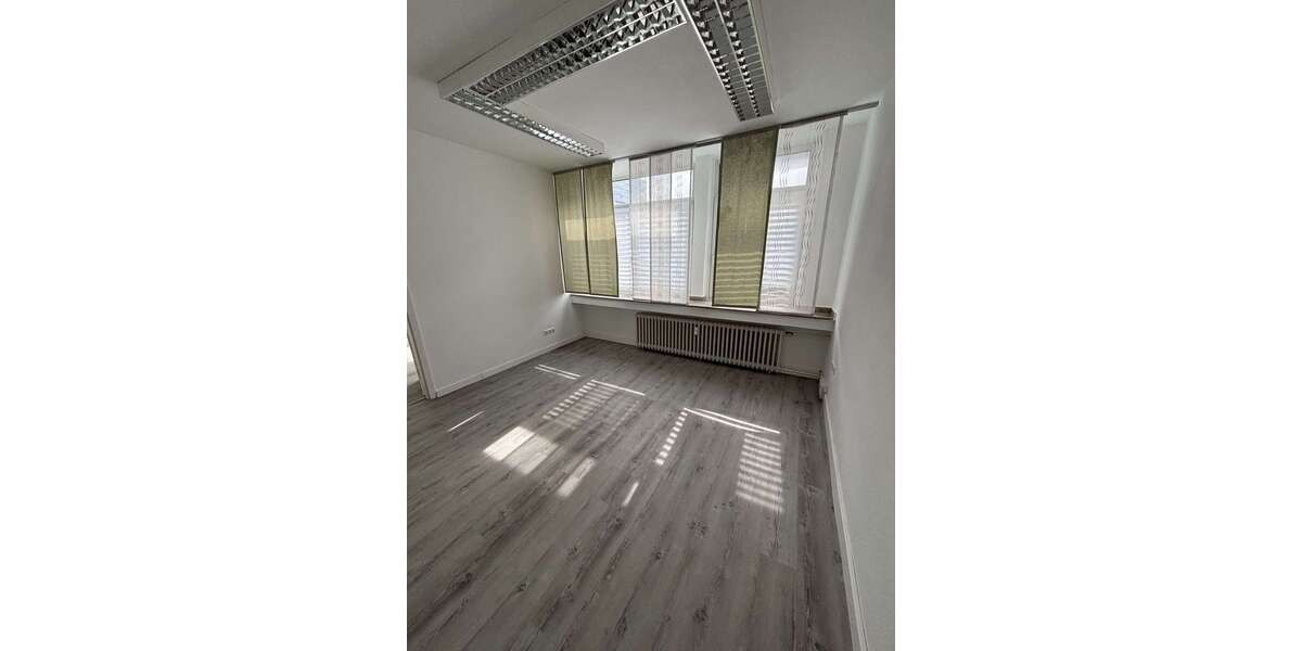 Etagenwohnung Duisburg Dellviertel - 5 Zimmer, 100 m&sup2;, 700&euro; | Angebot:26971442