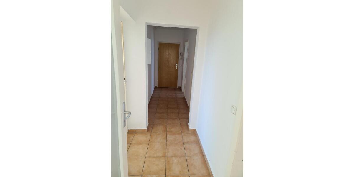 Etagenwohnung Grabow - 4 Zimmer, 74 m&sup2;, 480&euro; | Angebot:24148900