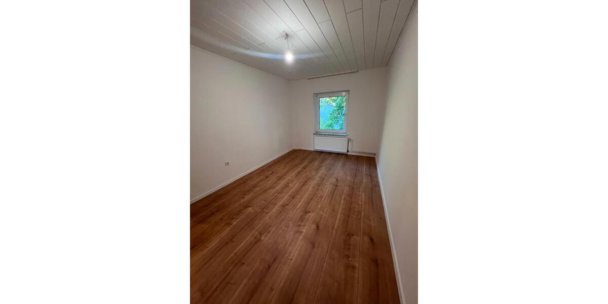 Etagenwohnung Dortmund Hörde - 4 Zimmer, 90 m&sup2;, 900&euro; | Angebot:26688548