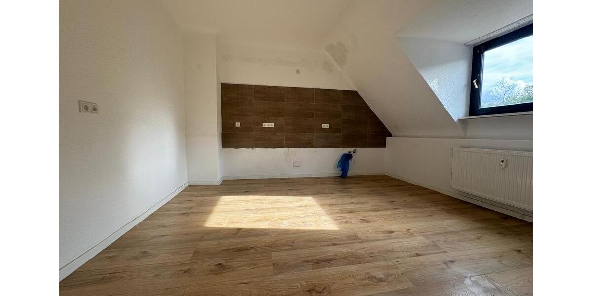 Dachgeschoßwohnung Sankt Ingbert - 3 Zimmer, 66 m&sup2;, 685&euro; | Angebot:23811452