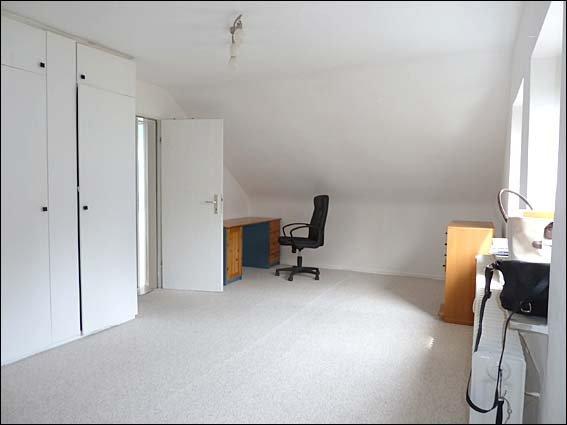 Dachgeschoßwohnung Marburg Biegenviertel - 1 Zimmer, 30 m&sup2;, 395&euro; | Angebot:26004065